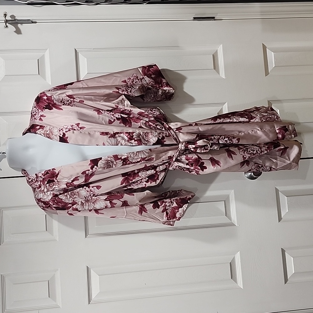 Davids Bridal dusty pink floral bridal party robe